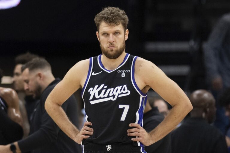 Александър Везенков