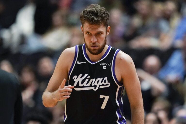 Александър Везенков Сакраменто Кингс НБА