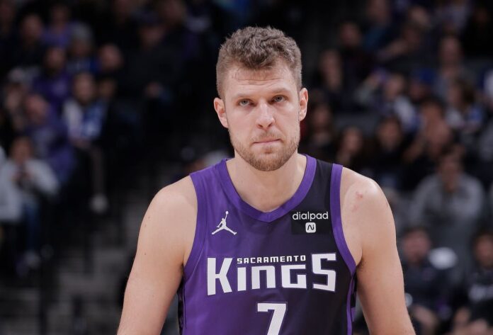 Александър Везенков