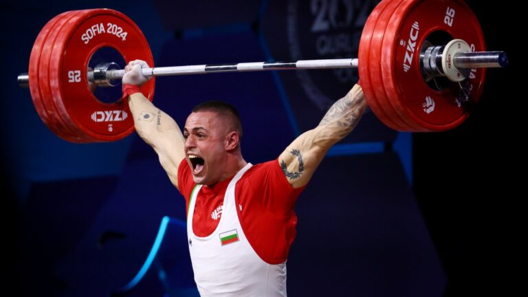 Карлос Насар вдигане на тежести