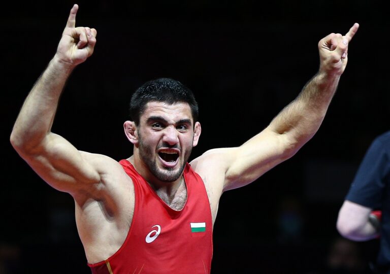 Айк Мнацаканян борба