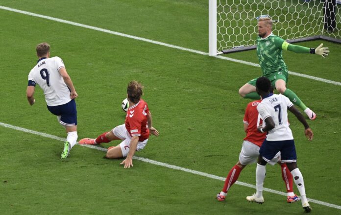 Англия - Дания